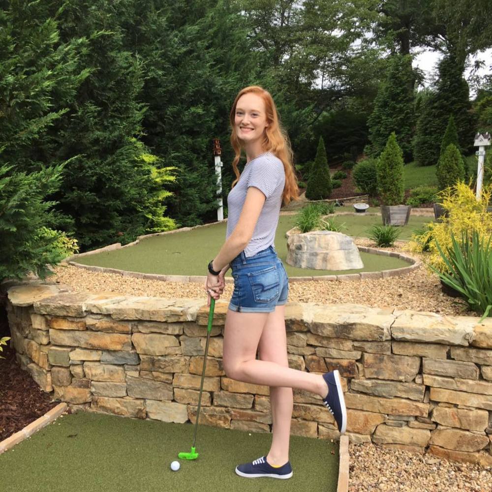 Meet your Posher, Courtnae